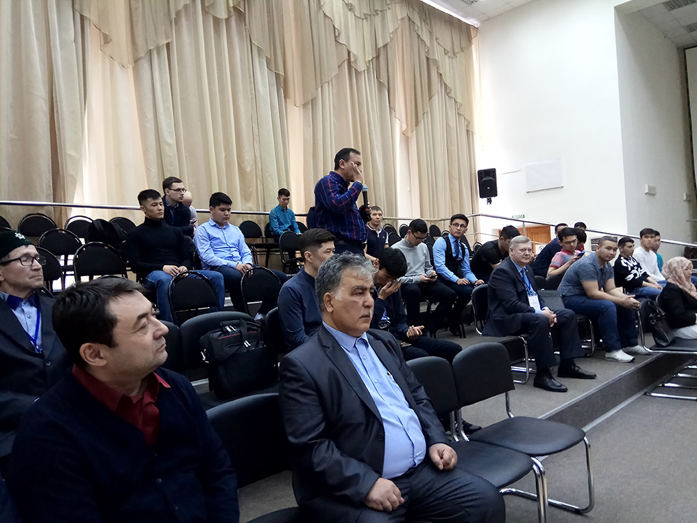 Первое заседание дискуссионного клуба евразийской исламской молодежи