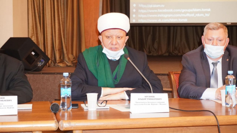 Второе заседание дискуссионного клуба евразийской исламской молодежи