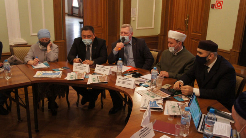 Шестое заседание дискуссионного клуба евразийской исламской молодежи