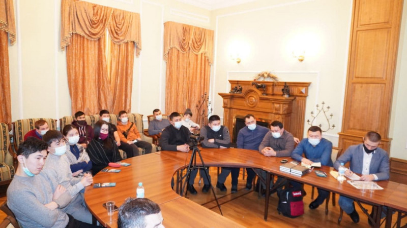 Четвертое заседание дискуссионного клуба евразийской исламской молодежи